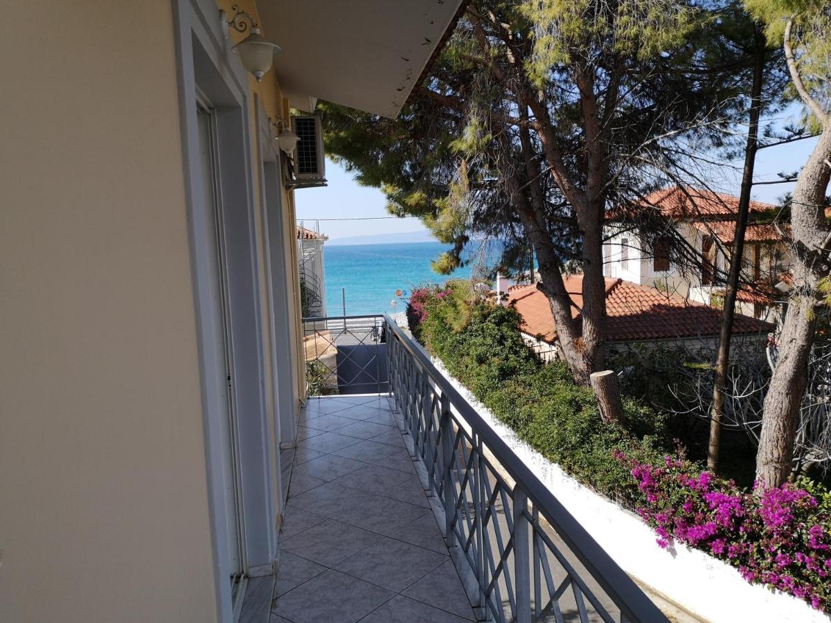 Panos & Antzy Apartments Kalamata Exterior foto